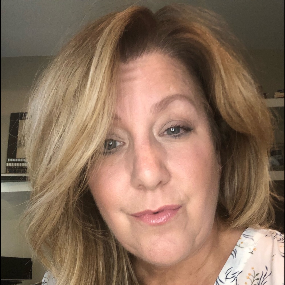 Meet your Posher, Christine